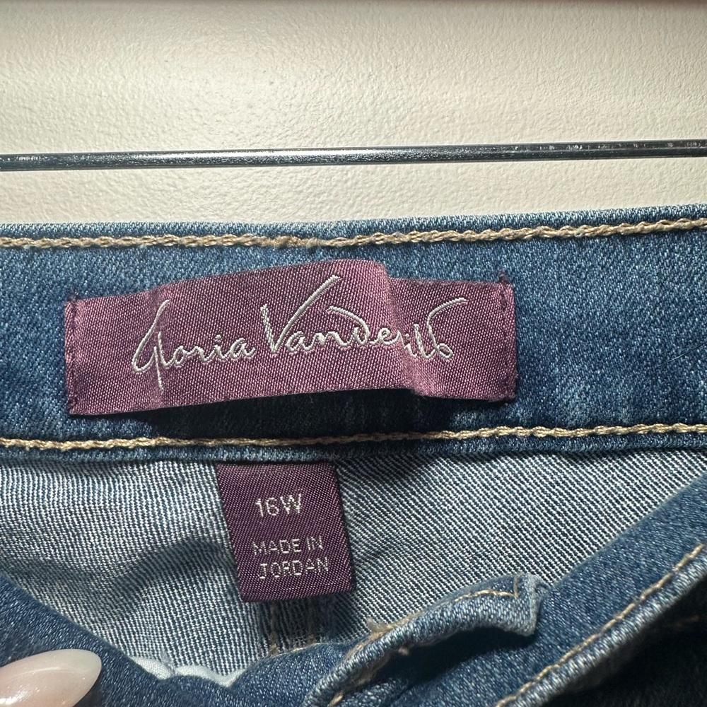Gloria Vanderbilt Women’s Amanda Classic‎ Fit Tapered Jeans 16W EUC - Picture 2 of 8